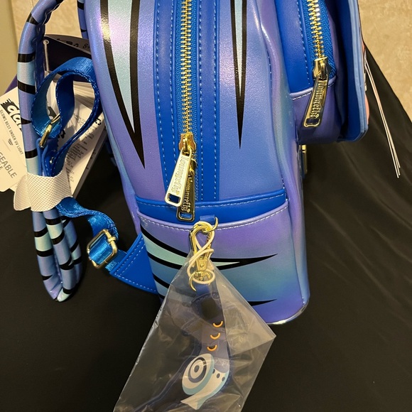 Loungefly Holographic Blue and Purple K-POP DEMOM HUNTERS DERPY TIGER!!! - Picture 5 of 10